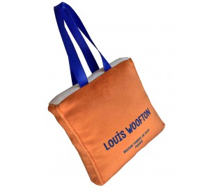 Louis Woofton shopper