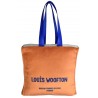 Louis Woofton shopper