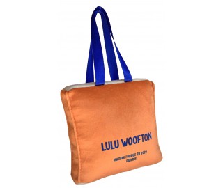 Lulu Woofton shopper