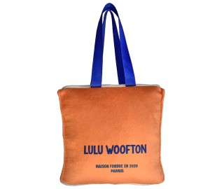 Lulu Woofton shopper